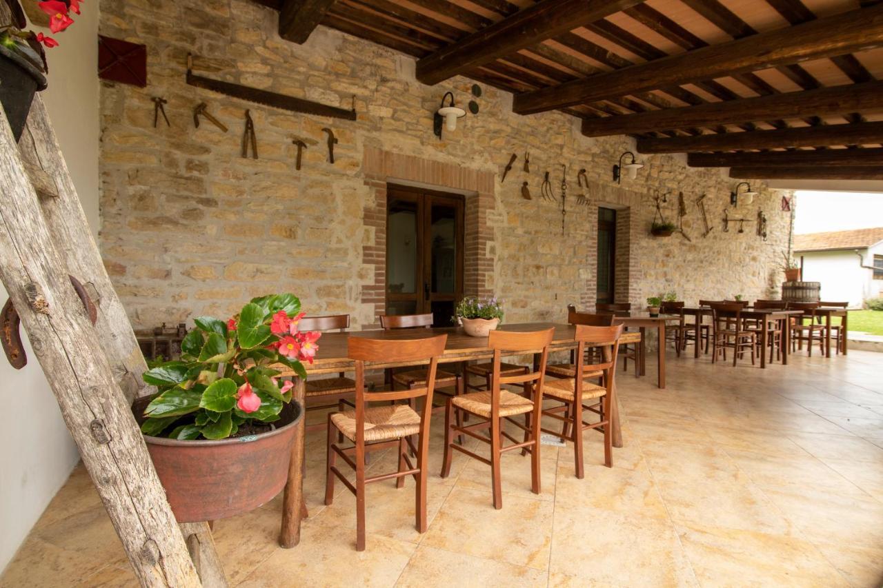 Casale Rancaglia Villa Губио Екстериор снимка